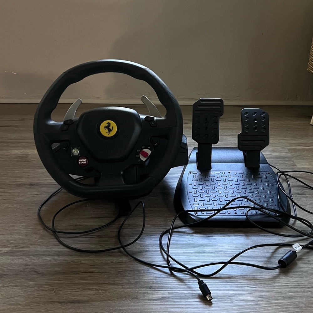 THRUSTMASTER Ferrari 485 RW Xbox 360 (V.4) Video Game Controller Working/Tested